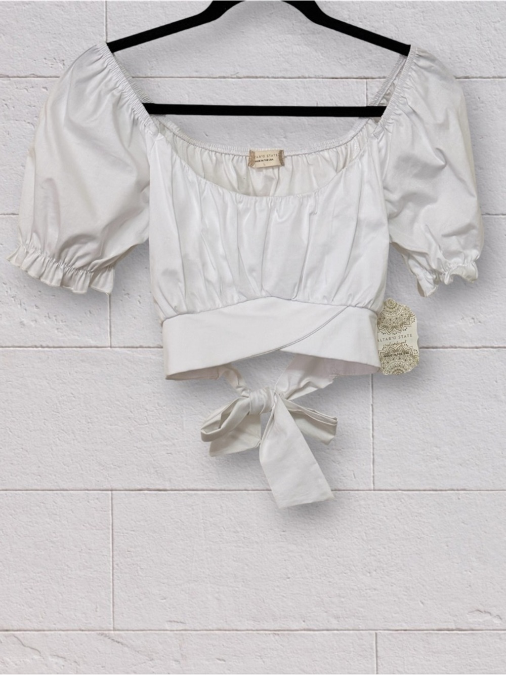 NWT Altar'd State  White Puff Sleeve Tie Back Crop Top Size Large